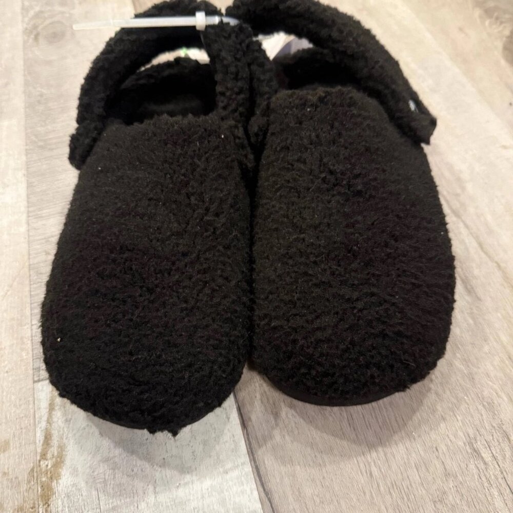 Crocs Classic Cozzzy Slipper Black M4/W6 Black Faux Fur - New!